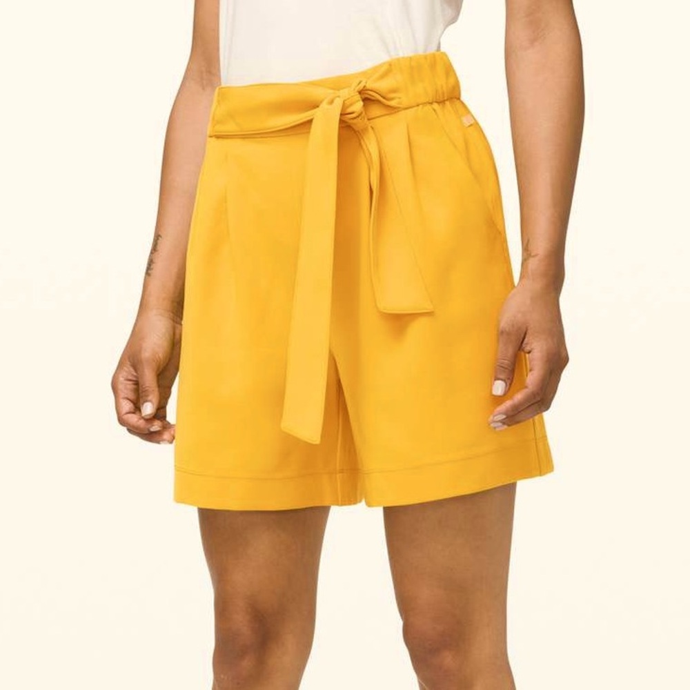lululemon athletica High Waist Shorts in Yellow